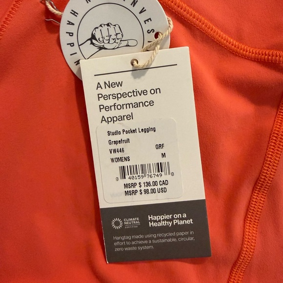 Vuori Grapefruit Studio Pocket Leggings - Picture 6 of 6